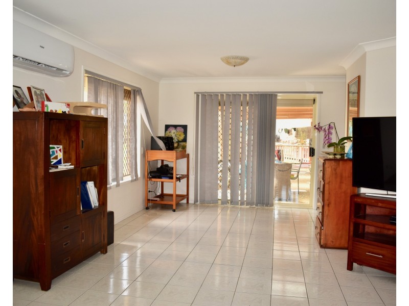 12 Berkeley Place, Ferny Grove QLD 4055