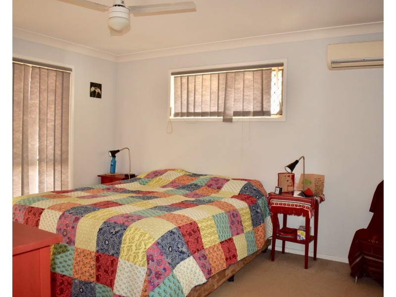 12 Berkeley Place, Ferny Grove QLD 4055