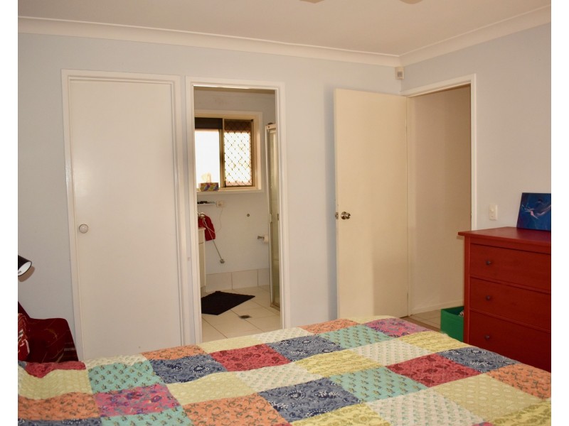 12 Berkeley Place, Ferny Grove QLD 4055