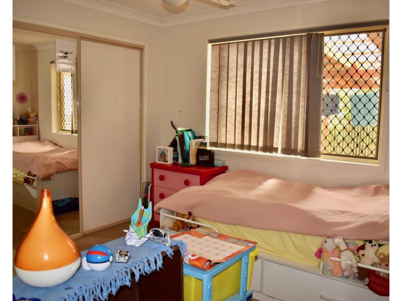 12 Berkeley Place, Ferny Grove QLD 4055