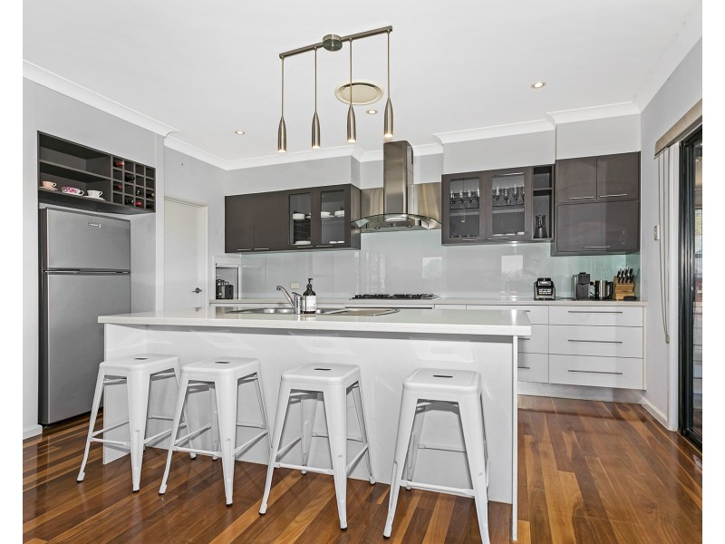 29 Valley Place, Upper Kedron QLD 4055