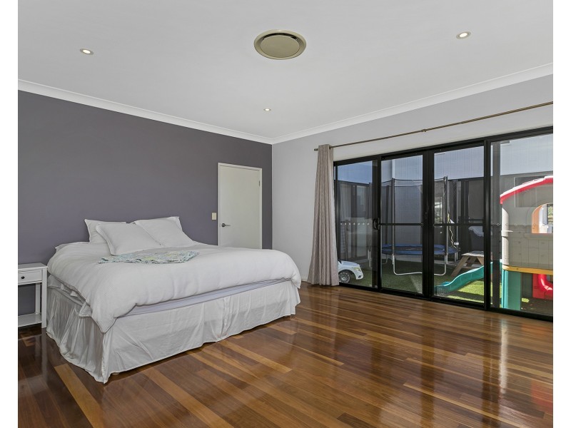 29 Valley Place, Upper Kedron QLD 4055