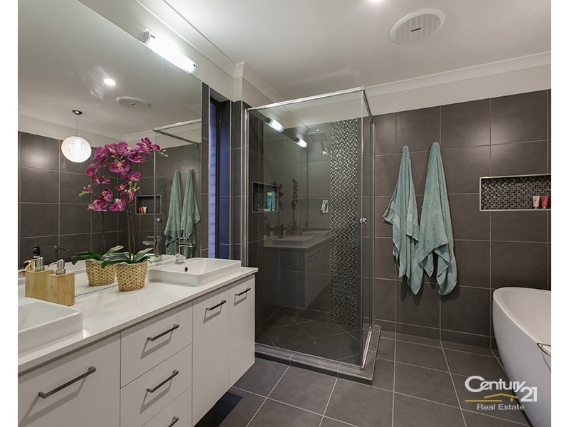 6 Don St, Ferny Grove QLD 4055