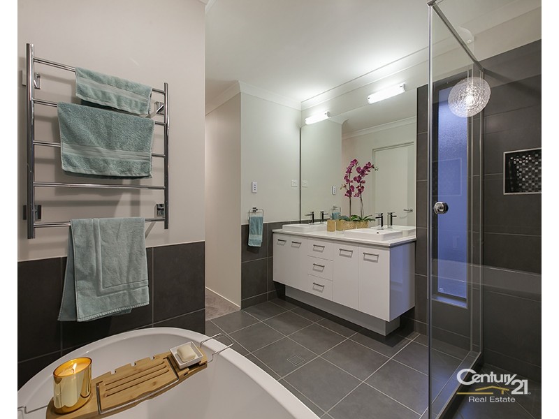 6 Don St, Ferny Grove QLD 4055