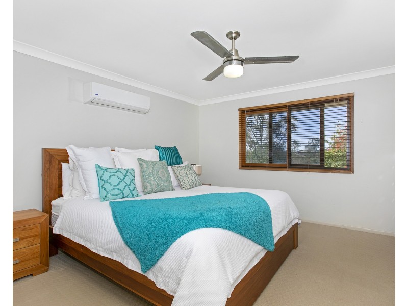 19 Valley  Place, Upper Kedron QLD 4055