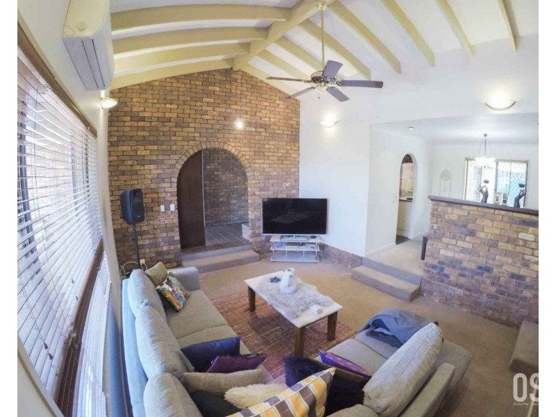 5 Mullacor St, Ferny Grove QLD 4055