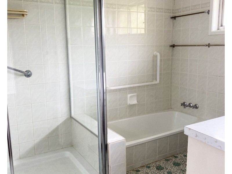 104 Wilgarning St, Stafford Heights QLD 4053