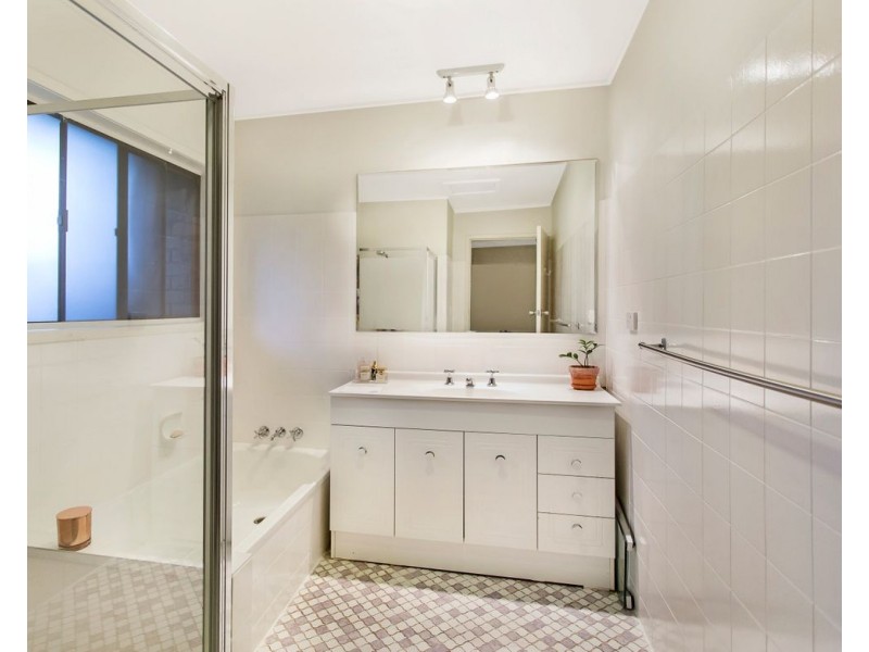 12 Kanturk St, Ferny Grove QLD 4055