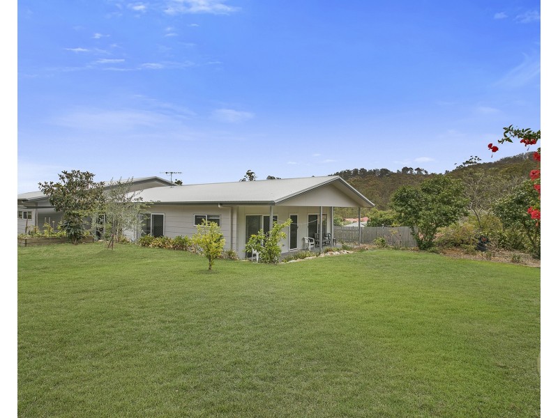 16 Christina Close, Ferny Grove QLD 4055