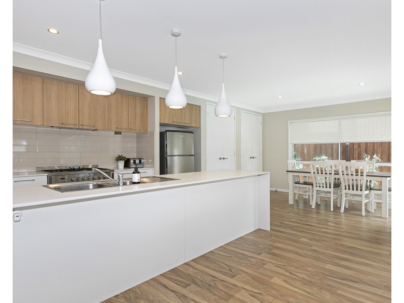 16 Stay St, Ferny Grove QLD 4055