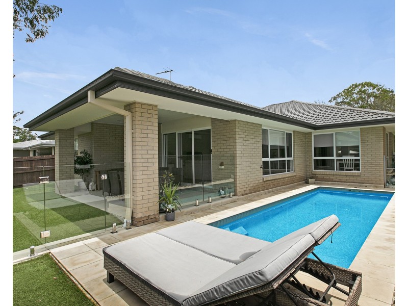 16 Stay St, Ferny Grove QLD 4055