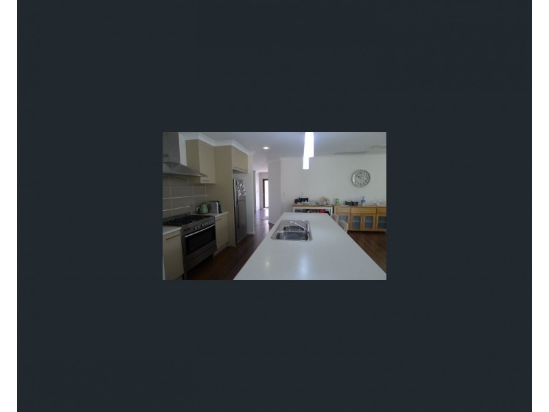 21 Goshawk St, Upper Kedron QLD 4055