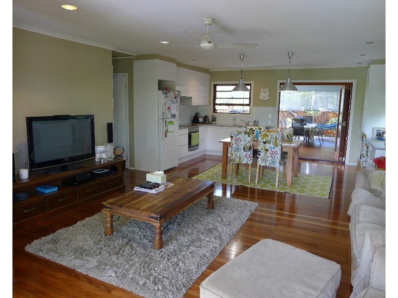 16 Fairway Outlook, Arana Hills QLD 4054