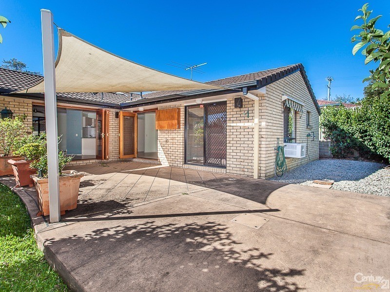 8  Redhill, Nudgee QLD 4014