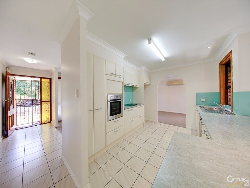 25 Ustinov Crescent, Mcdowall QLD 4053