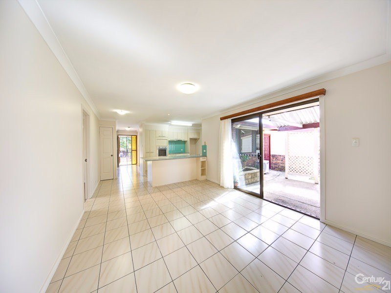 25 Ustinov Crescent, Mcdowall QLD 4053