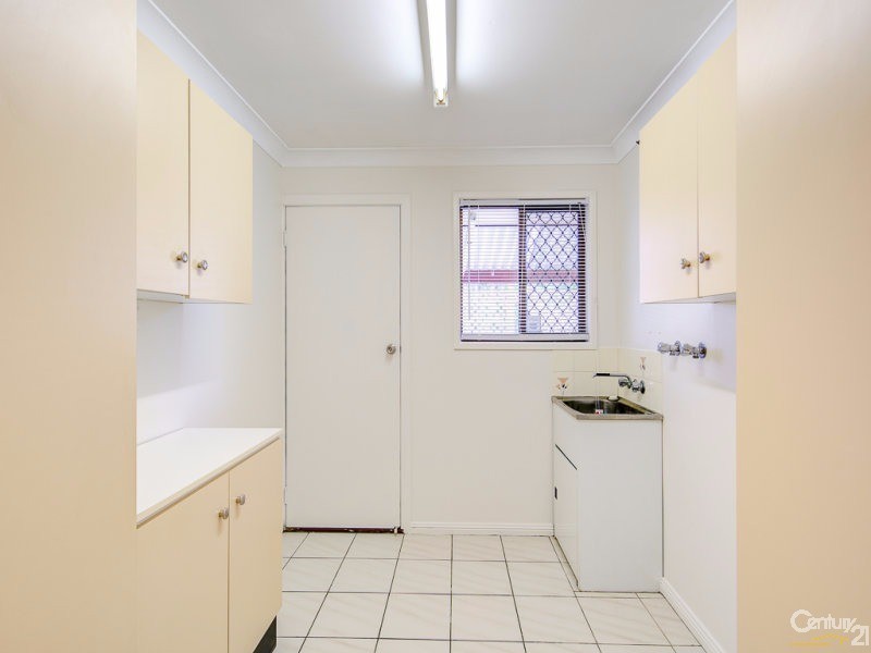 25 Ustinov Crescent, Mcdowall QLD 4053