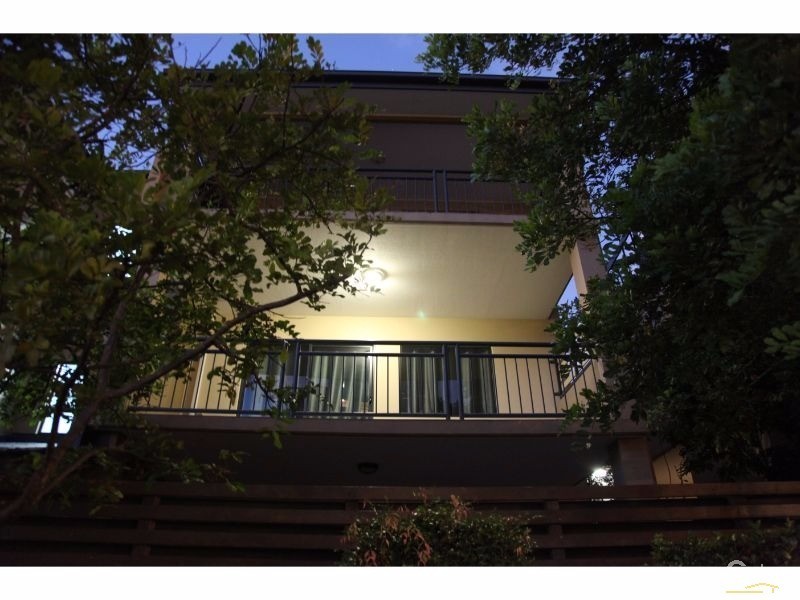 4/317 Boundary St, Spring Hill QLD 4000