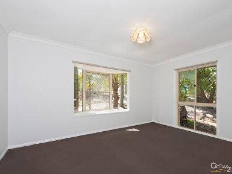 5 Bayview Drive, Tanah Merah QLD 4128