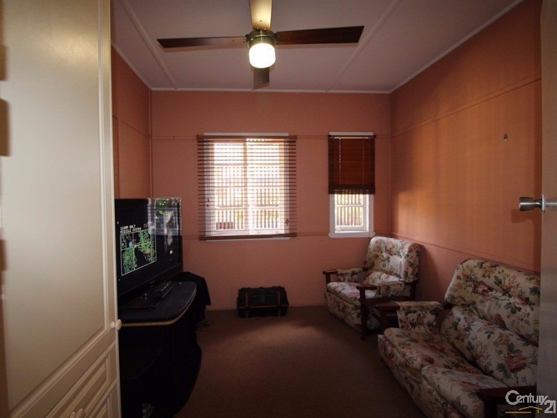103a Flinders Parade, Scarborough QLD 4020