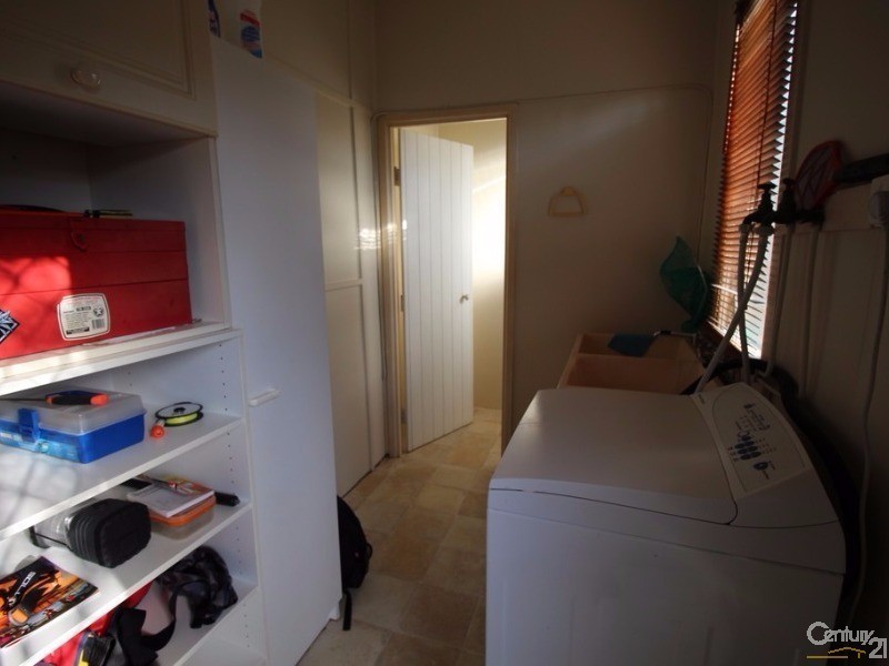 103a Flinders Parade, Scarborough QLD 4020