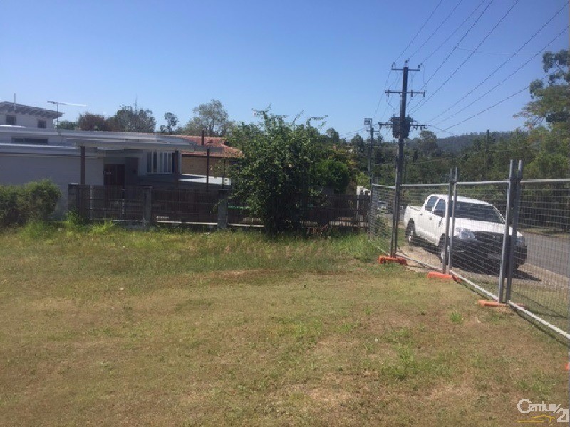 18 Lomatta Street, The Gap QLD 4061