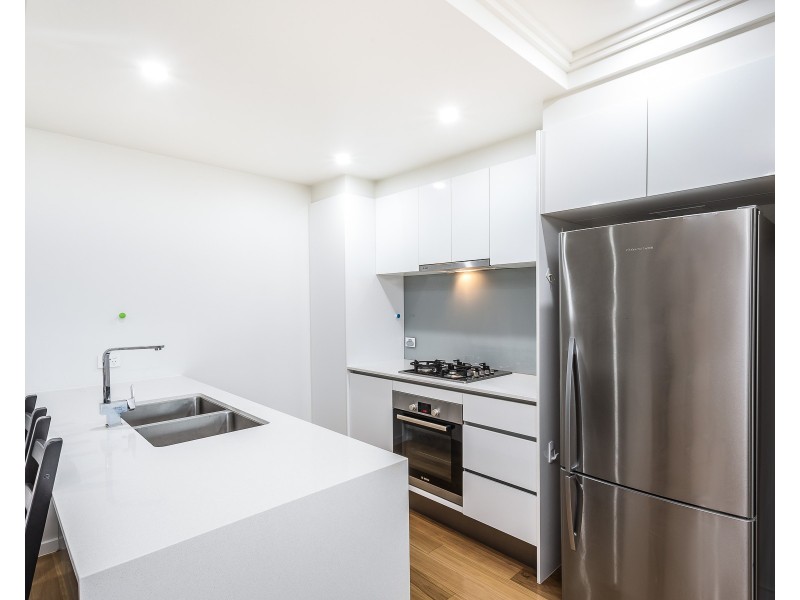 7/2 Laurence Street, St Lucia QLD 4067