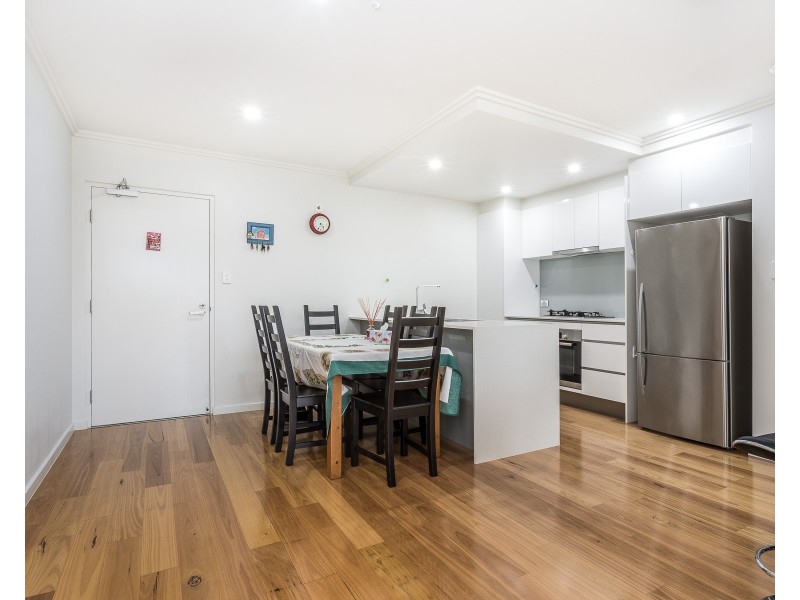 7/2 Laurence Street, St Lucia QLD 4067