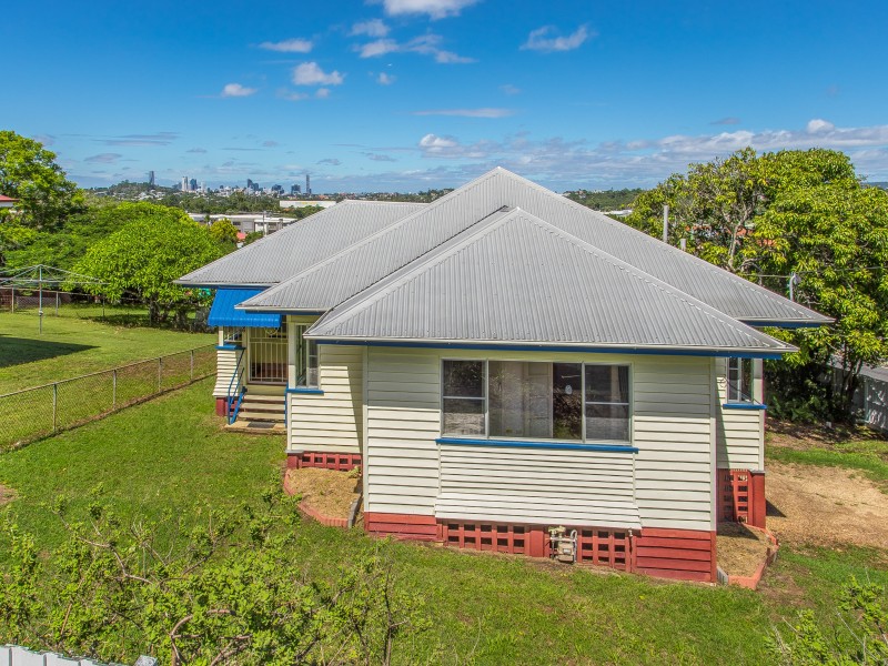 56 Waroon Street, Stafford QLD 4053