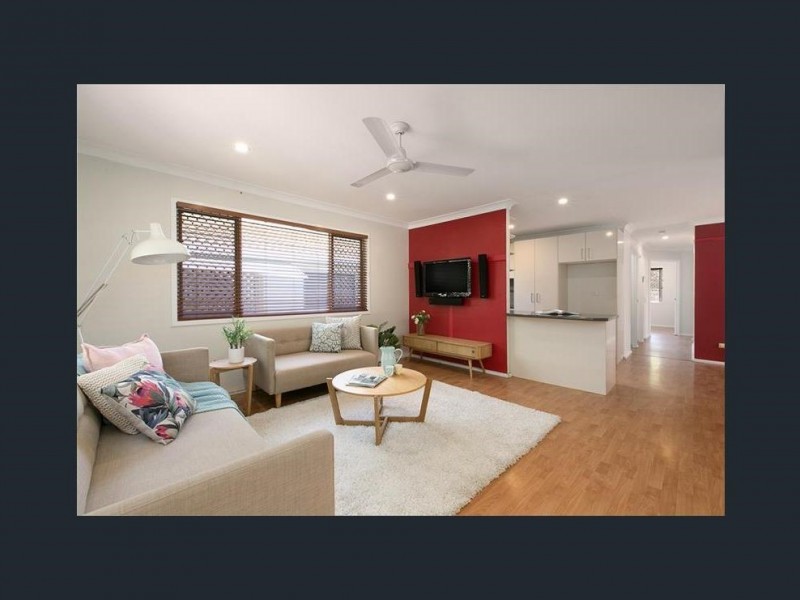 64 Woodville Place, Annerley QLD 4103