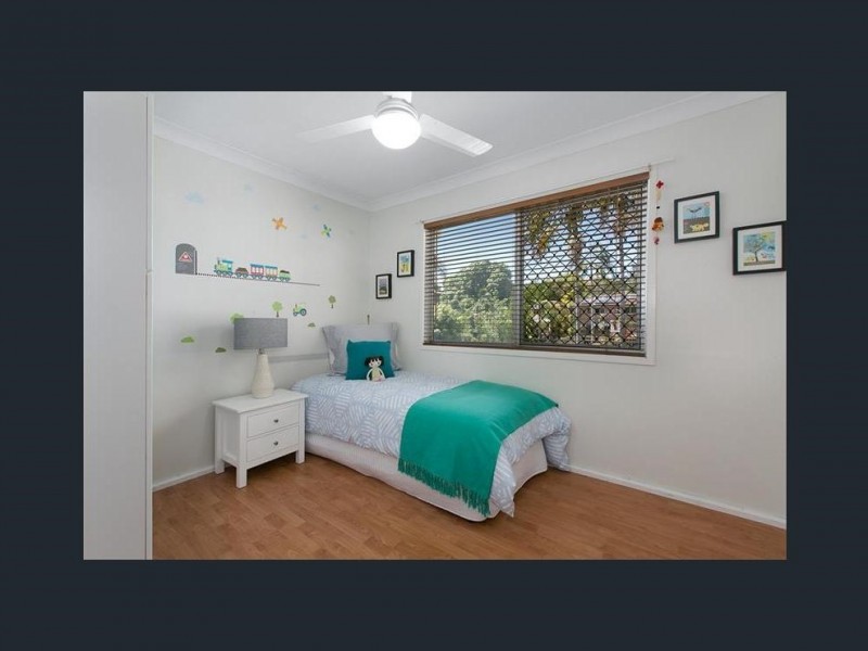 64 Woodville Place, Annerley QLD 4103