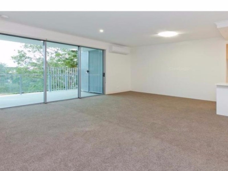 204/158 Victoria Park Road, Kelvin Grove QLD 4059