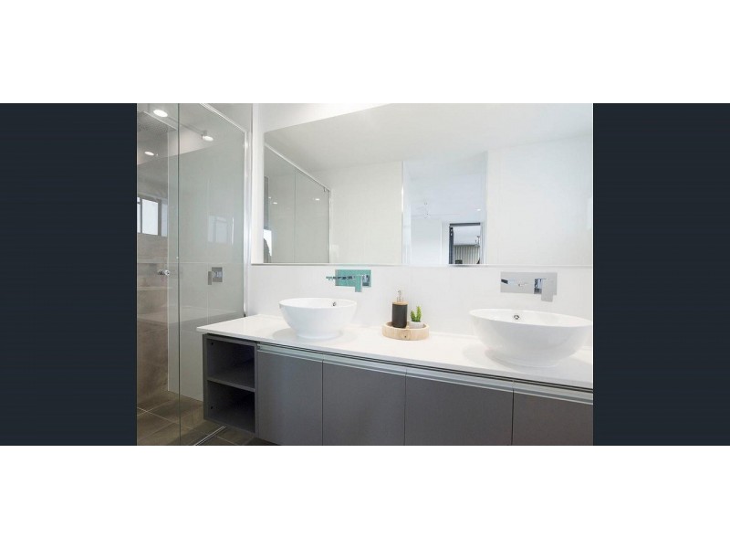 208/8 Mayhew Street, Sherwood QLD 4075