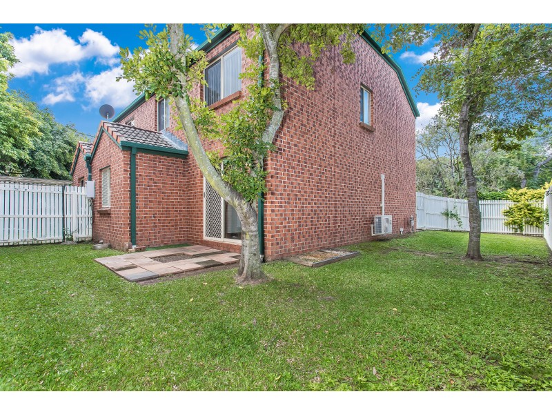 2/76  Clarendon Street, East Brisbane QLD 4169