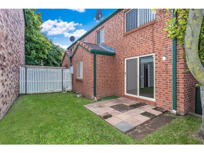 2/76  Clarendon Street, East Brisbane QLD 4169