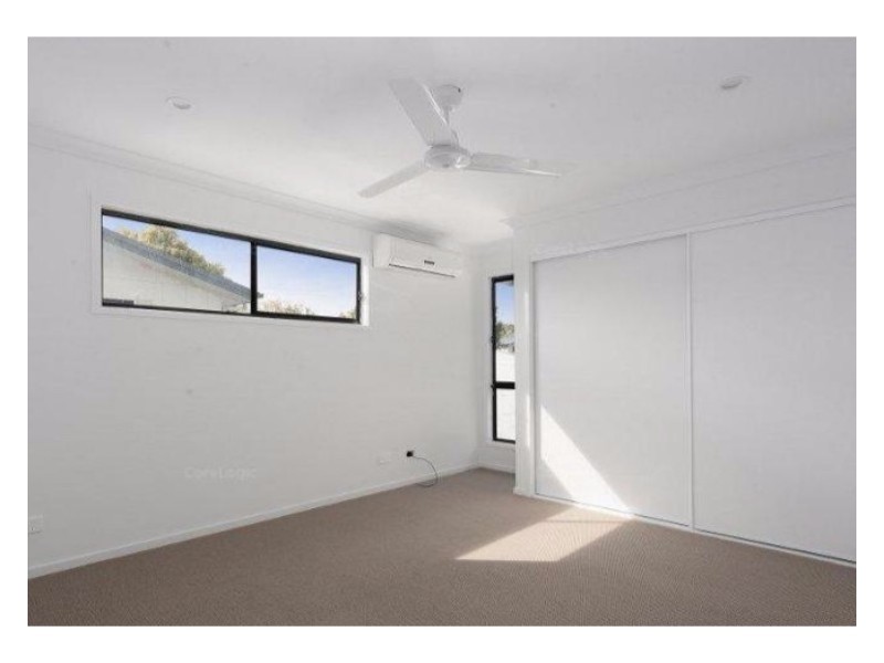 2/11 Green Street, Booval QLD 4304