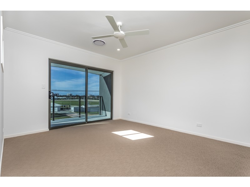 7/15 Percy Street, Redcliffe QLD 4020