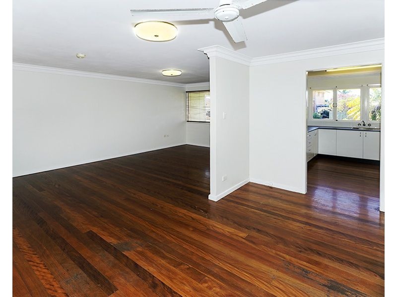 12 Rotary Crescent, Redcliffe QLD 4020