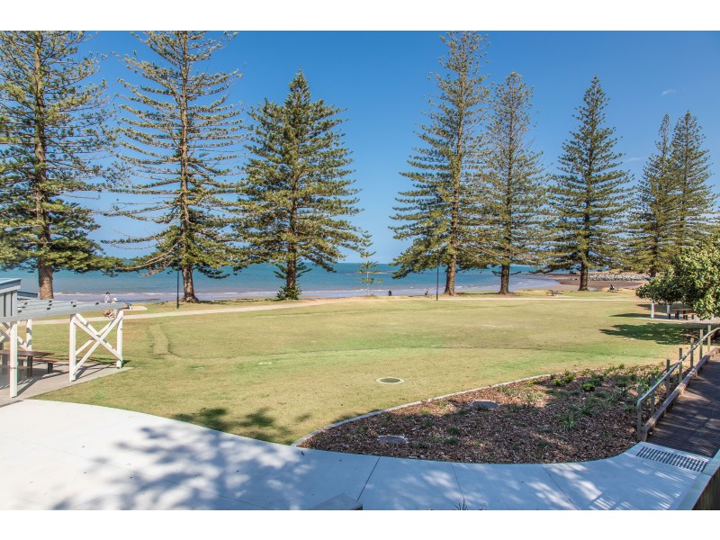 12 Rotary Crescent, Redcliffe QLD 4020