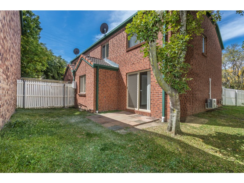 2/76  Clarendon Street, East Brisbane QLD 4169