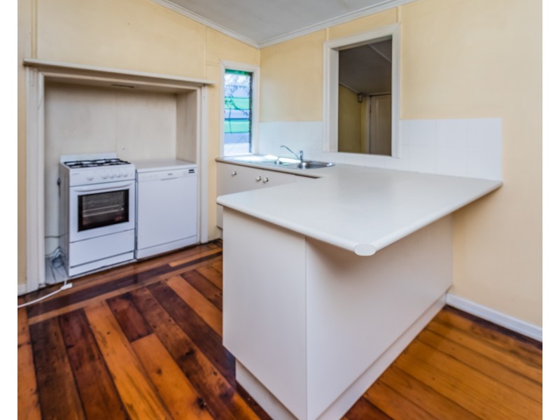 64 Somerset Street, Windsor QLD 4030