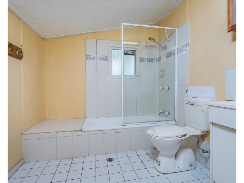 64 Somerset Street, Windsor QLD 4030