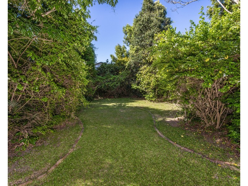 64 Somerset Street, Windsor QLD 4030