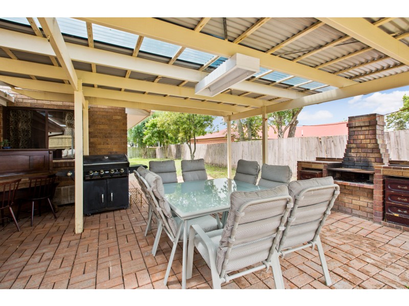 11 Buschman Close, Redbank Plains QLD 4301