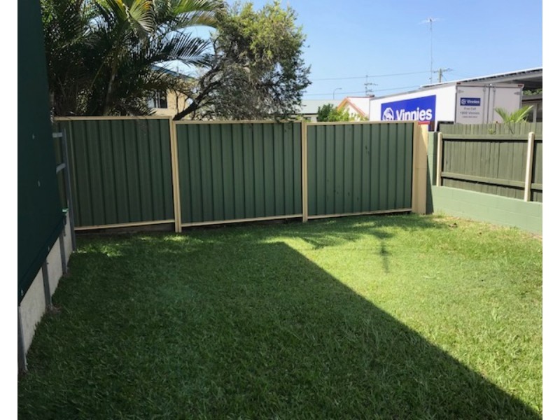 4/2 Sorrento, Margate QLD 4019