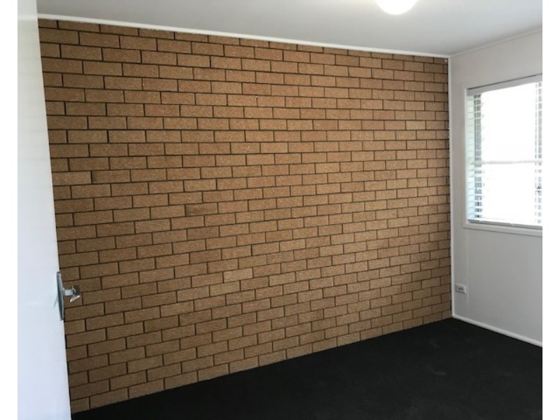 4/2 Sorrento, Margate QLD 4019