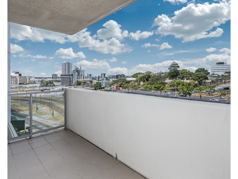 7018/7 Parklands Boulevard, Brisbane City QLD 4000