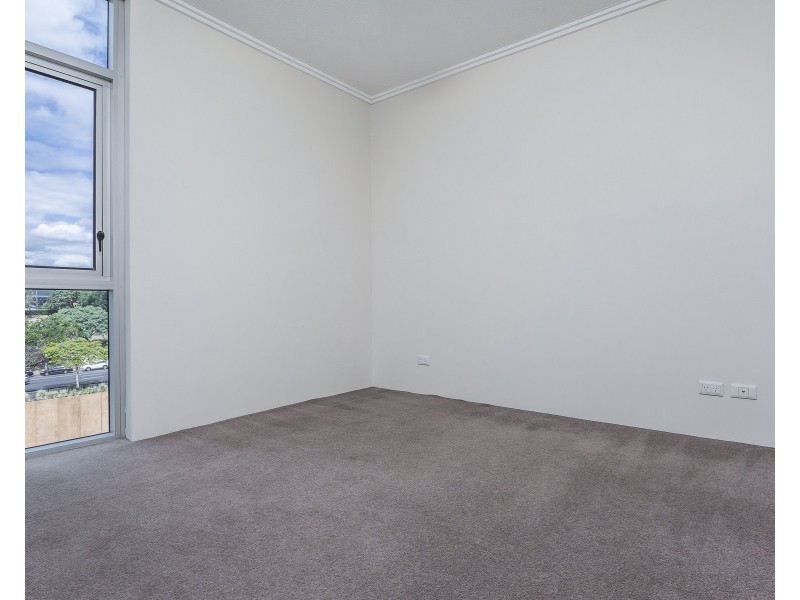 7018/7 Parklands Boulevard, Brisbane City QLD 4000