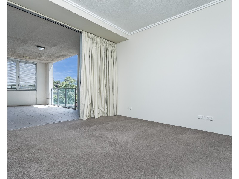 7018/7 Parklands Boulevard, Brisbane City QLD 4000