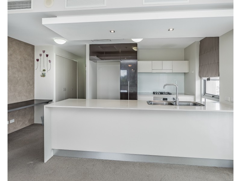 7018/7 Parklands Boulevard, Brisbane City QLD 4000